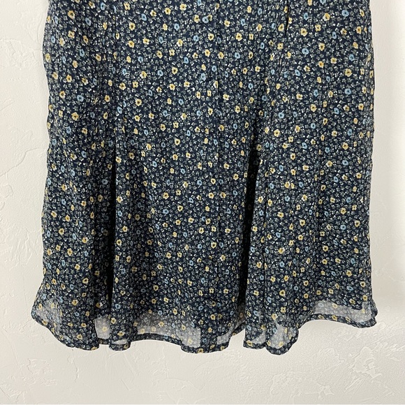 Abercrombie & Fitch Dress Lined Lightweight V‎ Neckline Ditzy Floral All Over - Picture 4 of 12